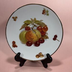 Vintage Peaches & Grapes 7¾" Salad Fruit Plate Mitterteich Bavaria Germany